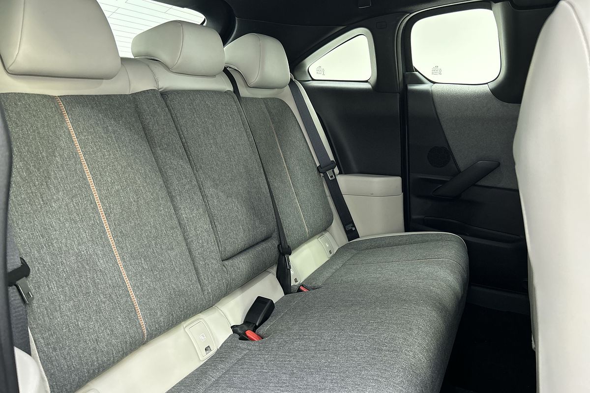 2022 Mazda MX-30 G20e Touring DR Series