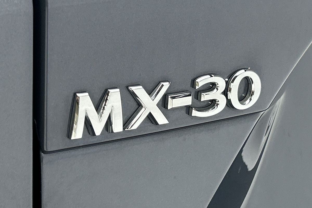 2022 Mazda MX-30 G20e Touring DR Series