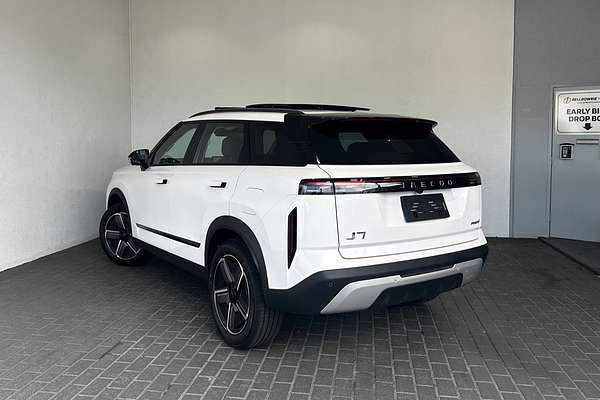 2025 Jaecoo J7 SHS Summit