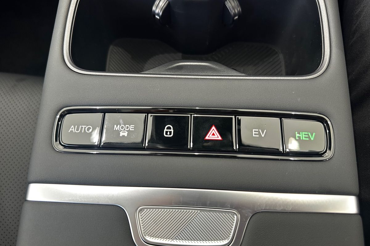 2025 Jaecoo J7 SHS Summit