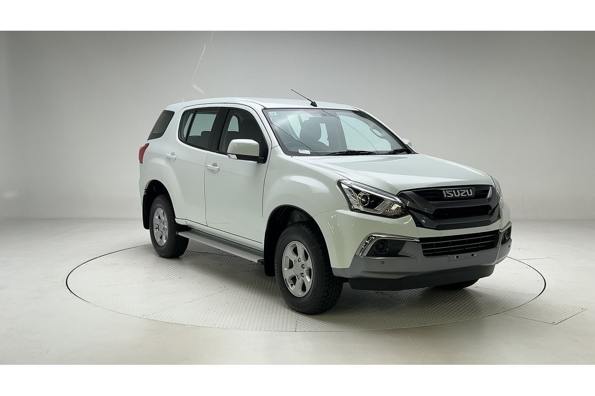 2021 Isuzu MU-X LS-M