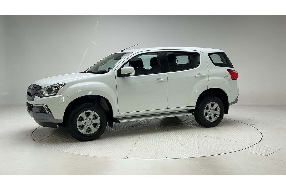2021 Isuzu MU-X LS-M
