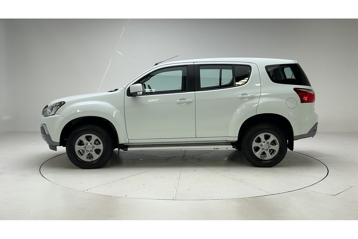 2021 Isuzu MU-X LS-M