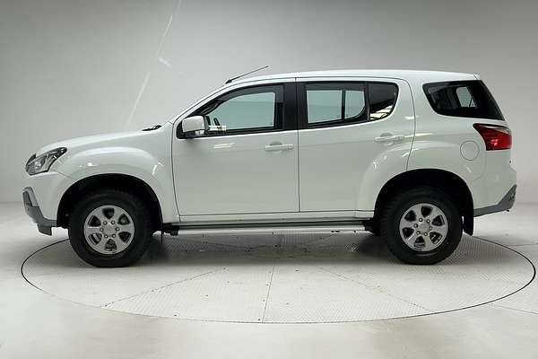 2021 Isuzu MU-X LS-M