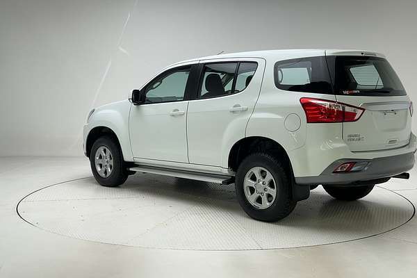 2021 Isuzu MU-X LS-M