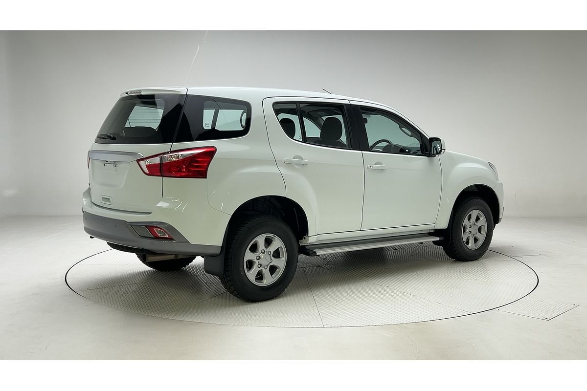 2021 Isuzu MU-X LS-M