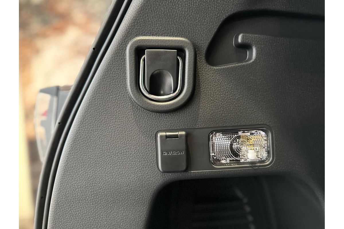 2025 Isuzu MU-X LS-T