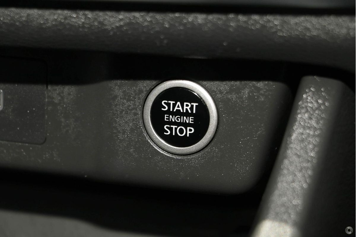 2025 Nissan X-TRAIL ST T33