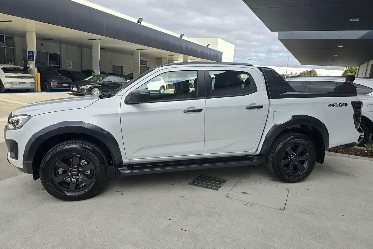 2024 Isuzu D-MAX X-TERRAIN 4X4