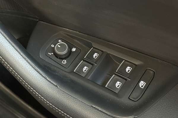 2016 Volkswagen Passat 206TSI R-Line B8