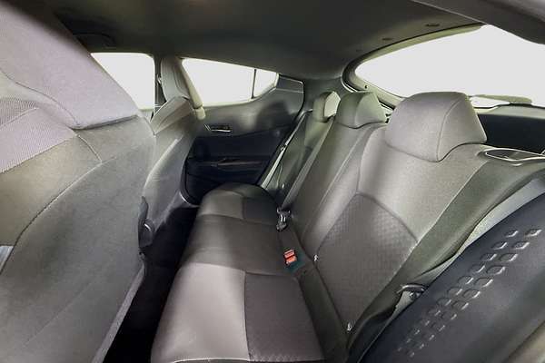 2023 Toyota C-HR GXL NGX10R