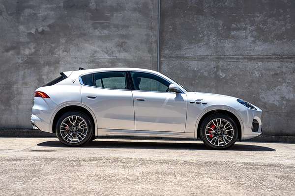 2024 Maserati Grecale GT M182