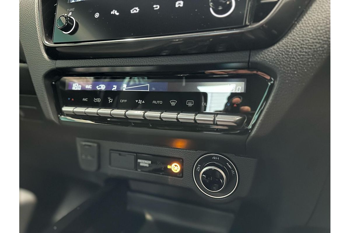 2025 Isuzu D-MAX X-TERRAIN 4X4