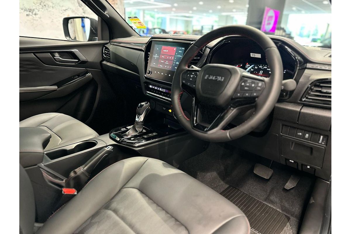 2025 Isuzu D-MAX X-TERRAIN 4X4