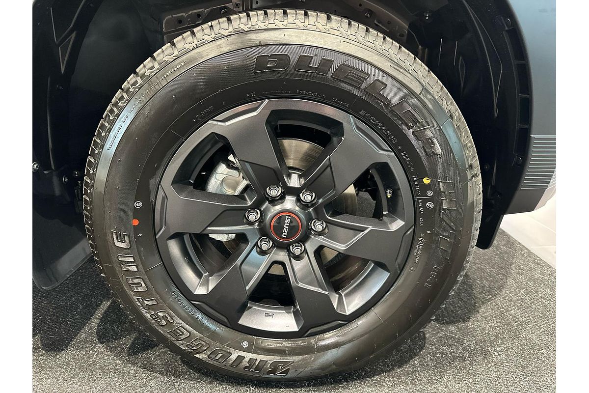 2025 Isuzu D-MAX X-TERRAIN 4X4