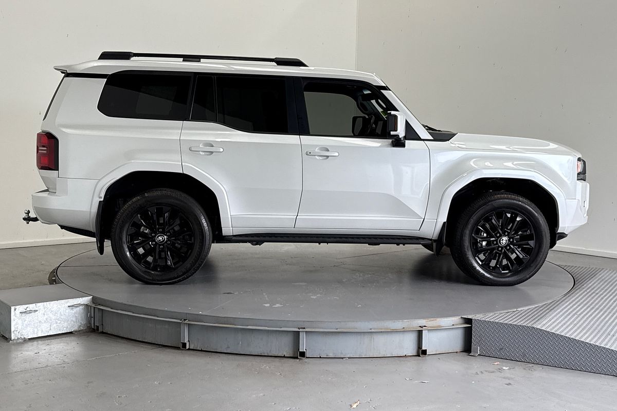2024 Toyota Landcruiser Prado VX GDJ251R