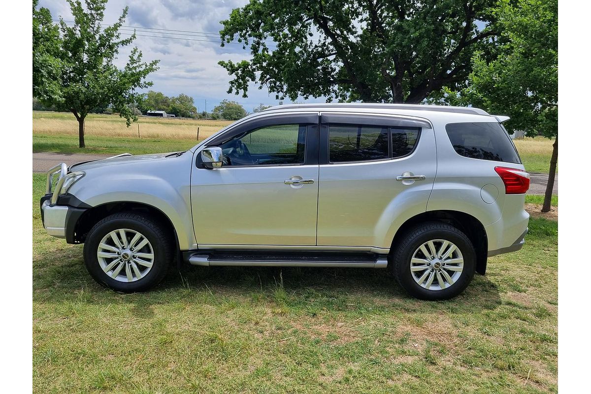 2018 Isuzu MU-X LS-T