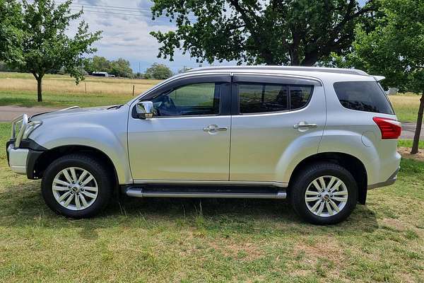 2018 Isuzu MU-X LS-T