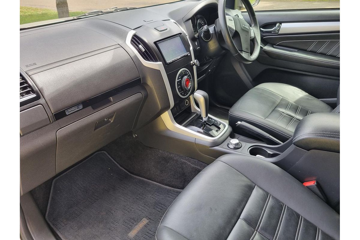 2018 Isuzu MU-X LS-T