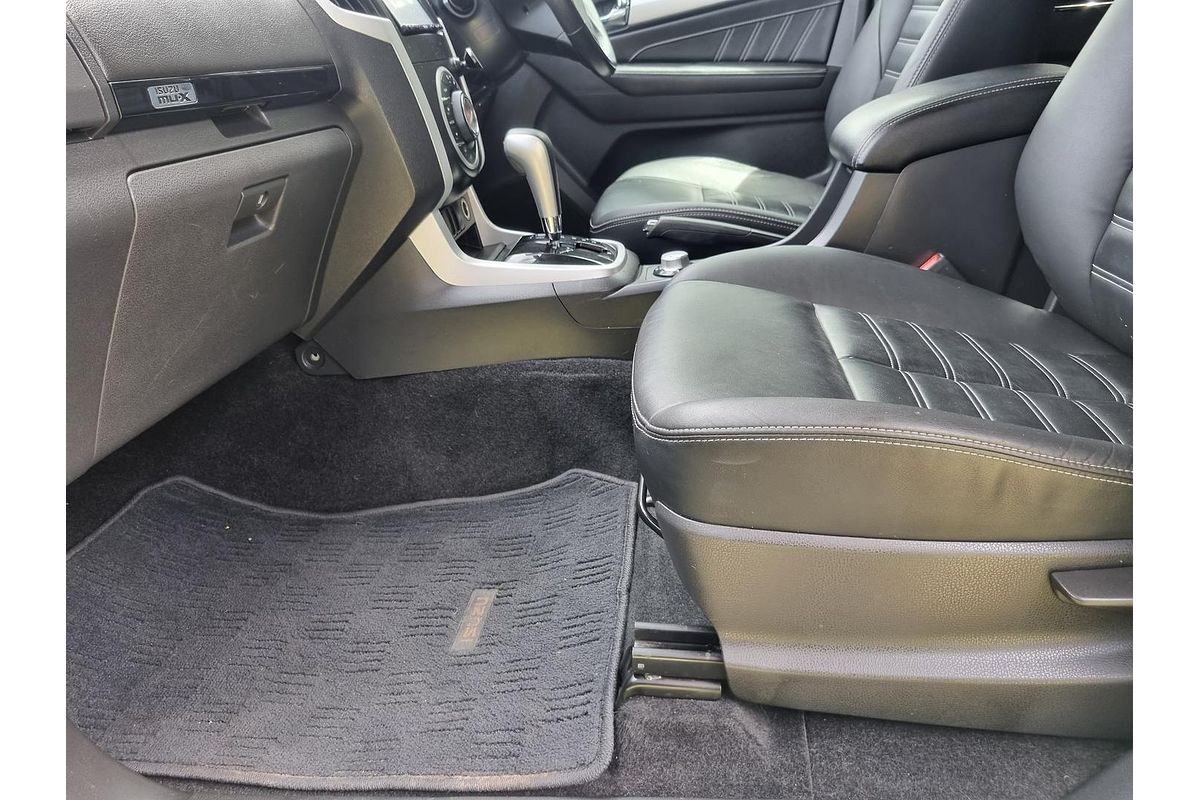 2018 Isuzu MU-X LS-T