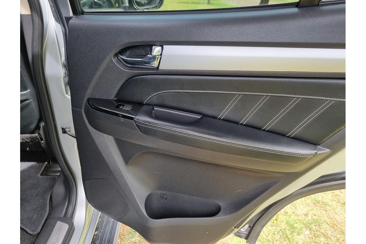 2018 Isuzu MU-X LS-T