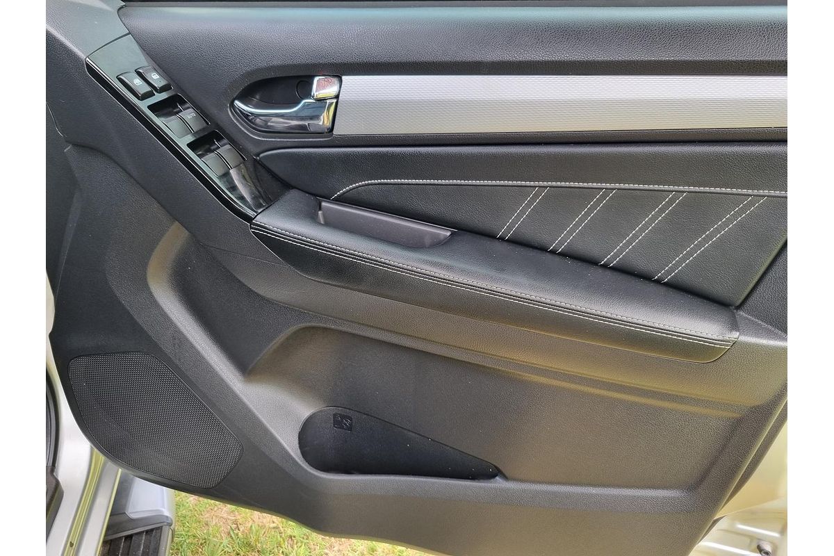 2018 Isuzu MU-X LS-T