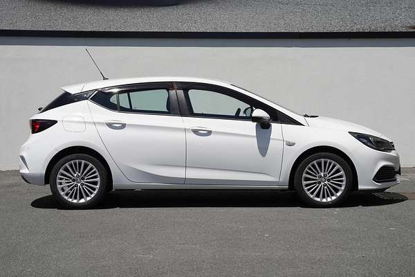 2016 Holden Astra R BK