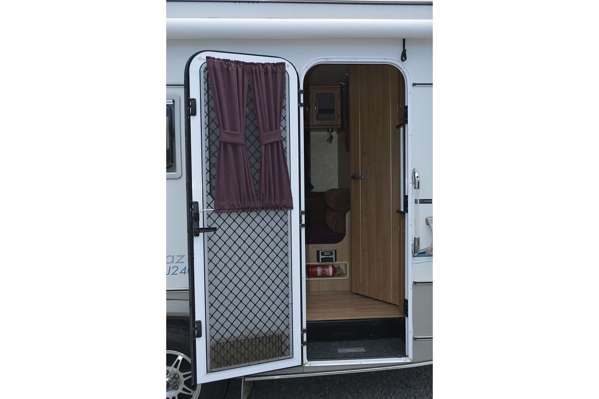 2014 Jurgens LUNAGAZER J24 J2401