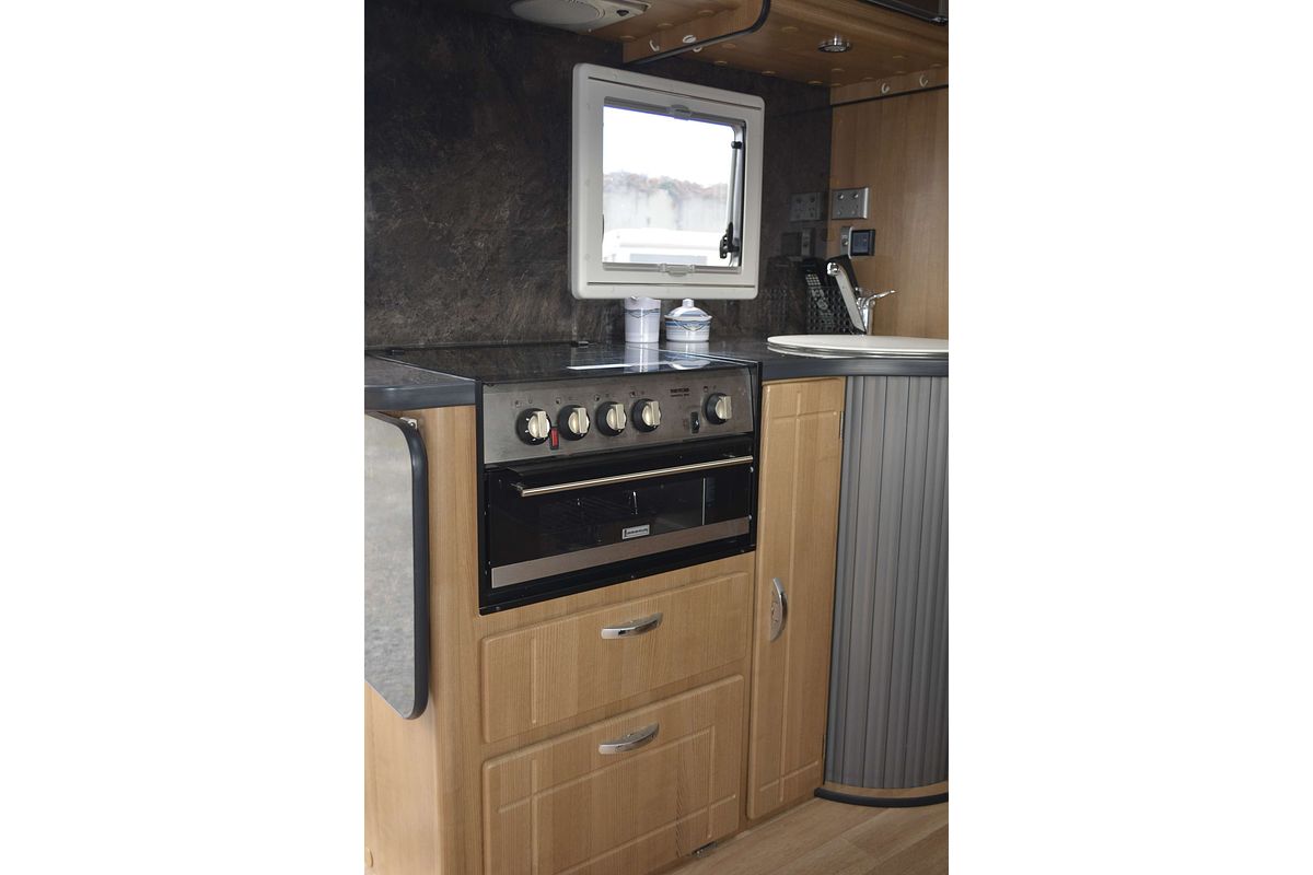 2014 Jurgens LUNAGAZER J24 J2401