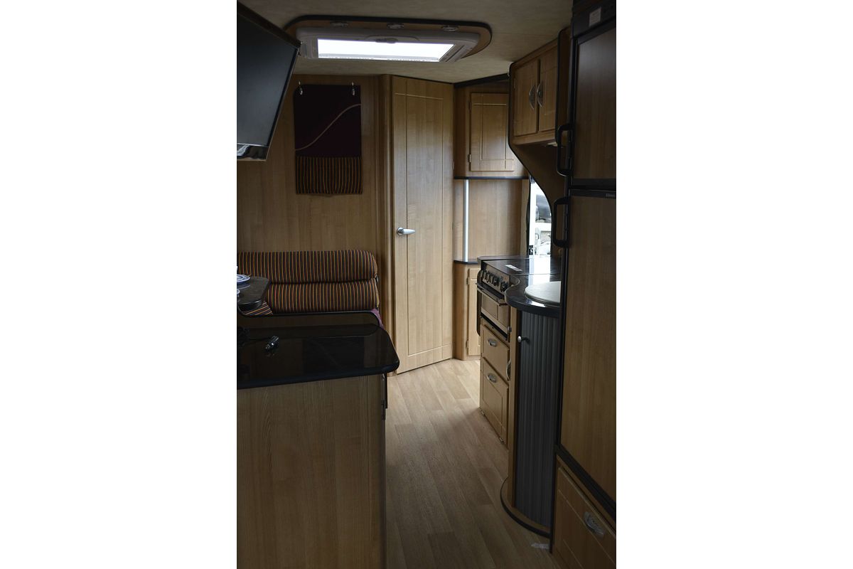 2014 Jurgens LUNAGAZER J24 J2401