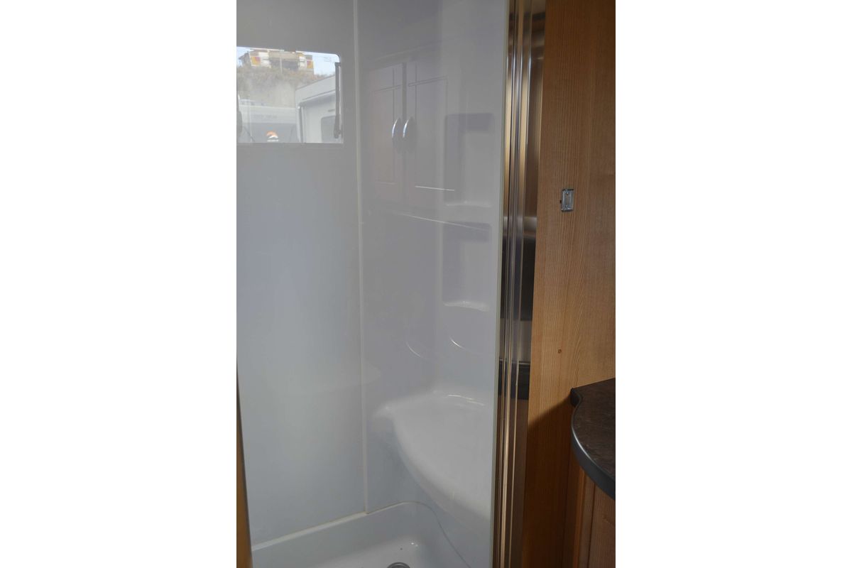 2014 Jurgens LUNAGAZER J24 J2401