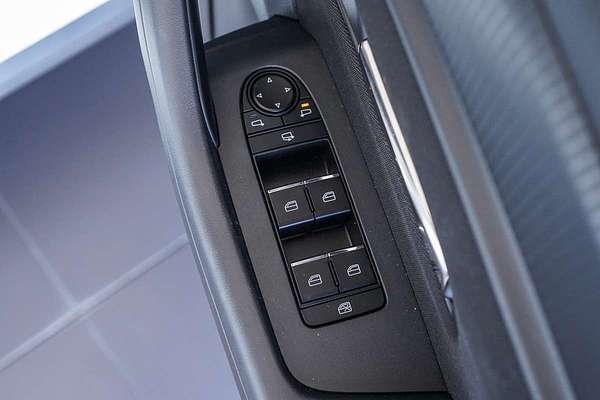 2025 Mazda CX-60 D50e Pure KH Series