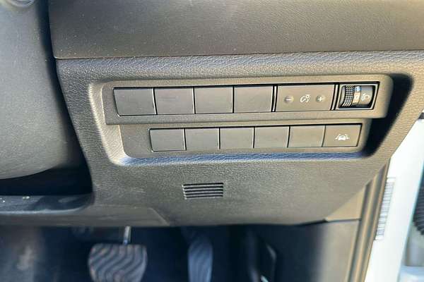 2022 Mitsubishi Outlander ES ZM