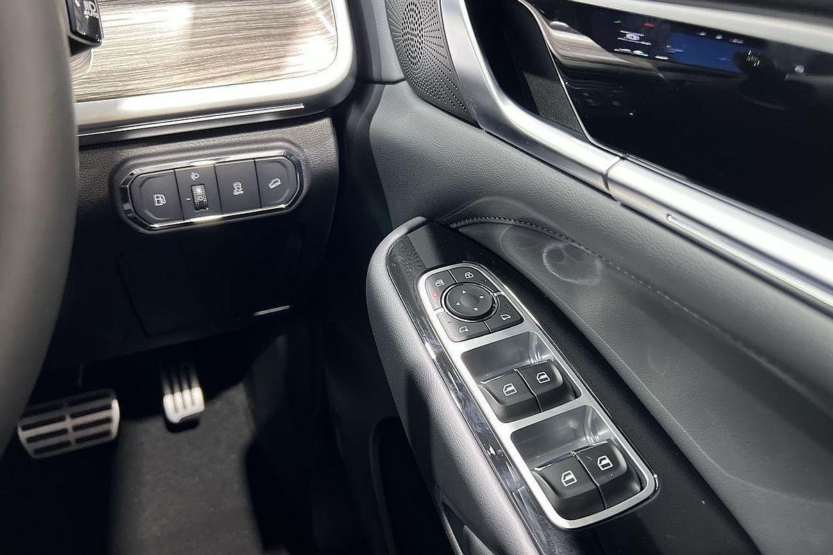 2025 GWM Cannon Alpha Lux PHEV P05 4X4