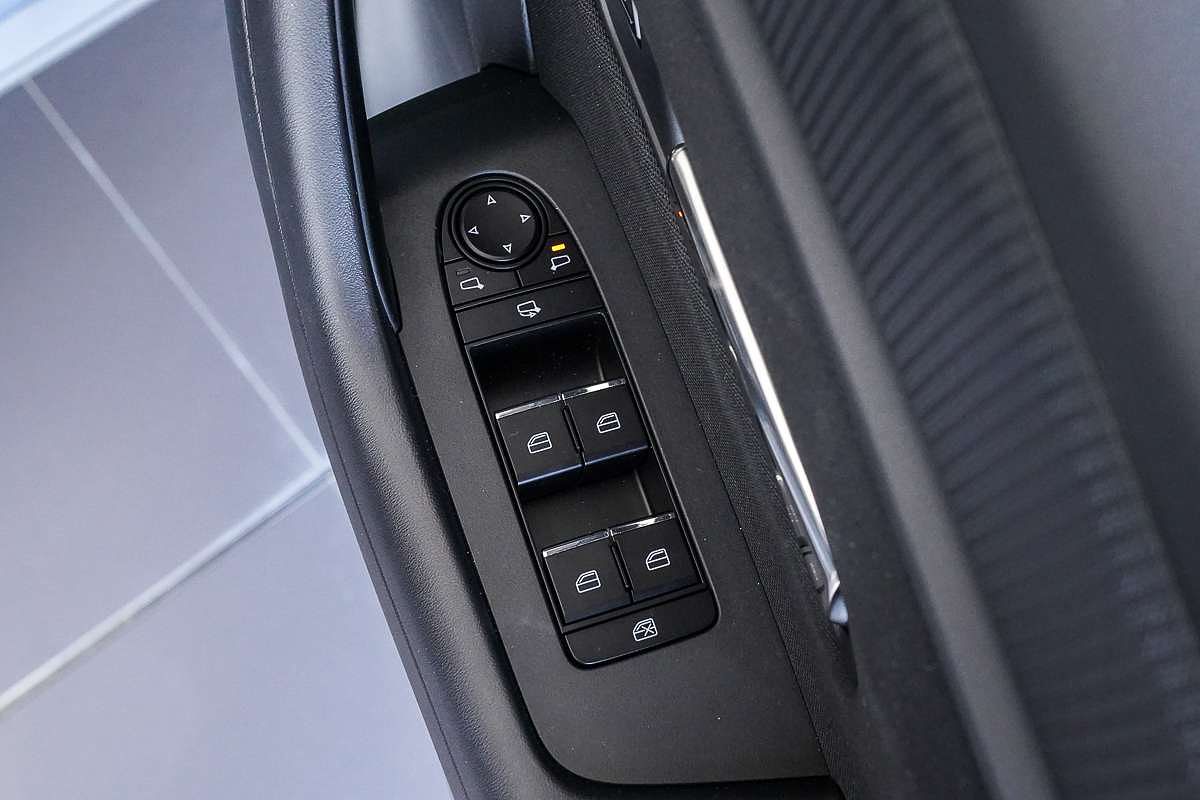 2025 Mazda CX-60 G40e Pure KH Series