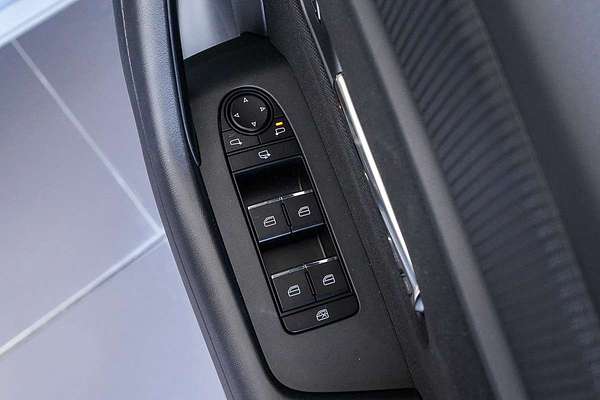 2025 Mazda CX-60 G40e Pure KH Series