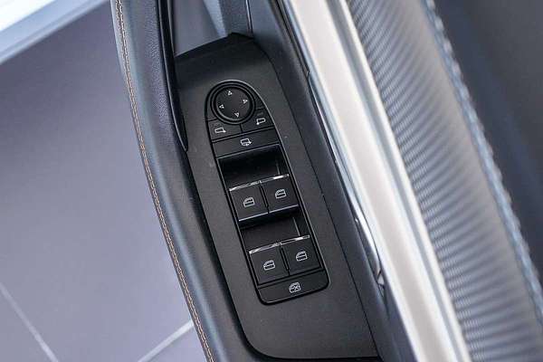 2025 Mazda CX-60 P50e Touring KH Series