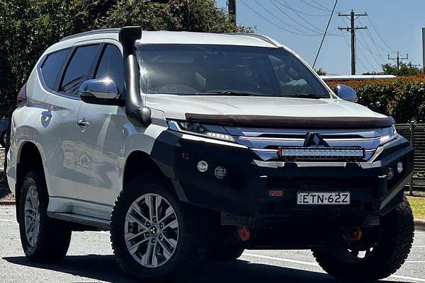 2022 Mitsubishi Pajero Sport GLX QF