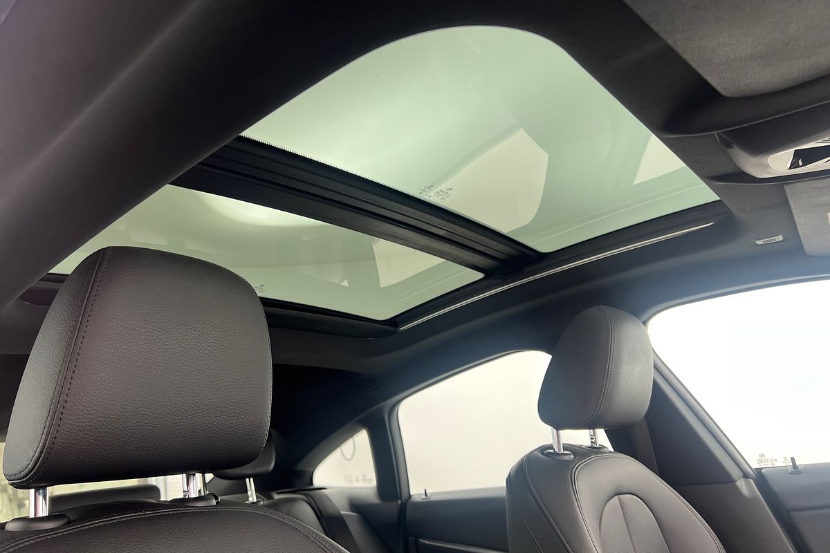 2021 BMW 2 Series 220i M Sport F44