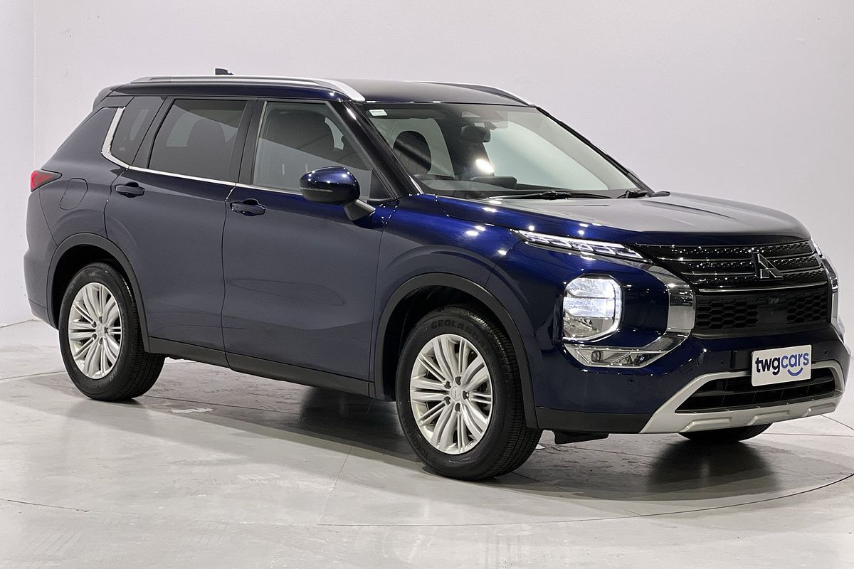 2023 Mitsubishi Outlander LS ZM