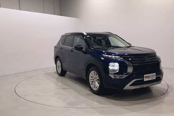 2023 Mitsubishi Outlander LS ZM