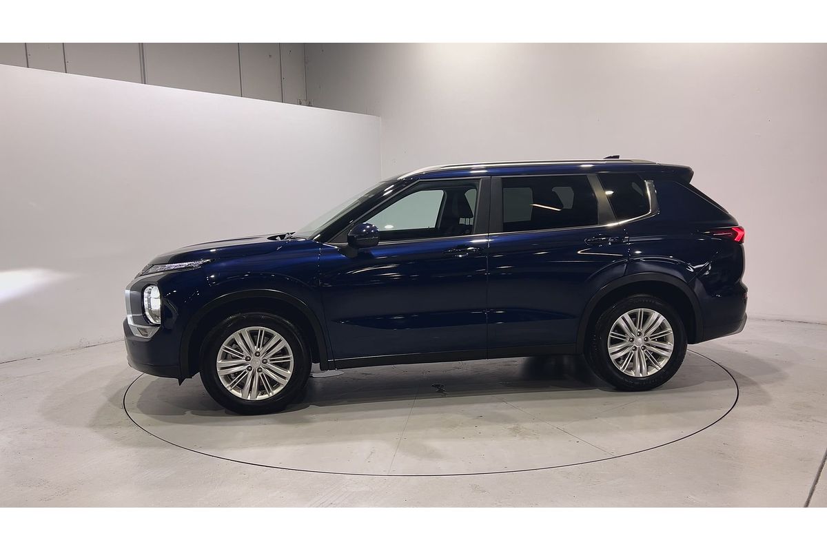 2023 Mitsubishi Outlander LS ZM