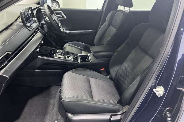 2023 Mitsubishi Outlander LS ZM