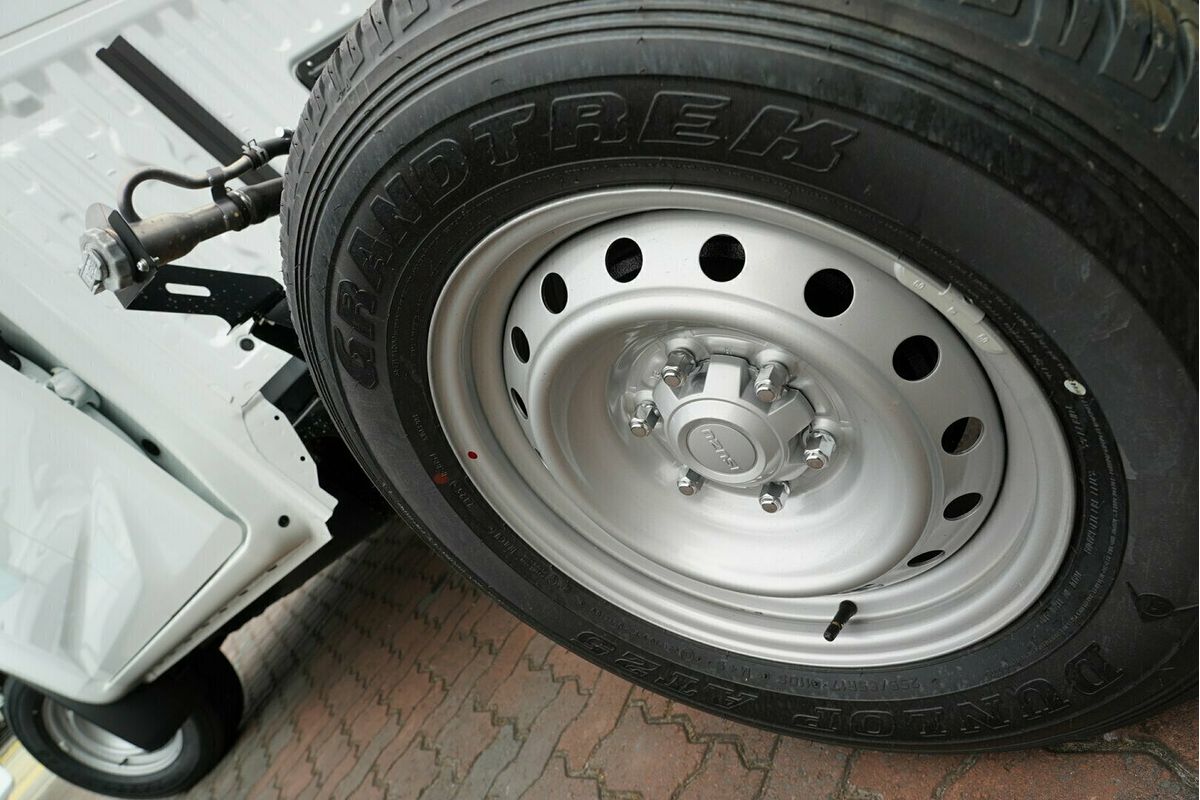 2025 Isuzu D-MAX SX High Ride Rear Wheel Drive