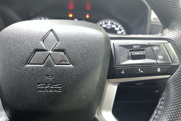 2023 Mitsubishi Outlander LS ZM