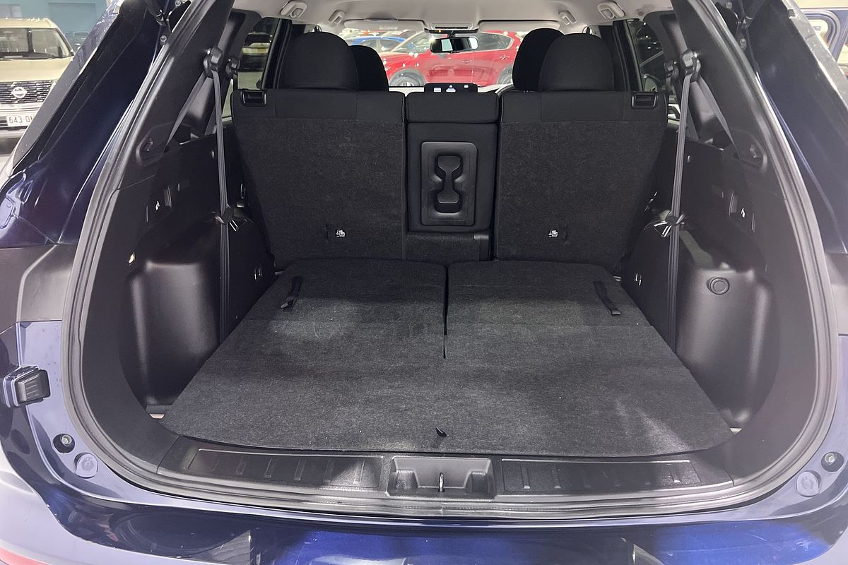 2023 Mitsubishi Outlander LS ZM