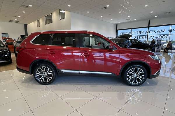 2017 Mitsubishi Outlander LS Safety Pack ZK