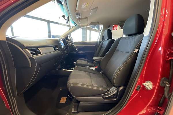 2017 Mitsubishi Outlander LS Safety Pack ZK