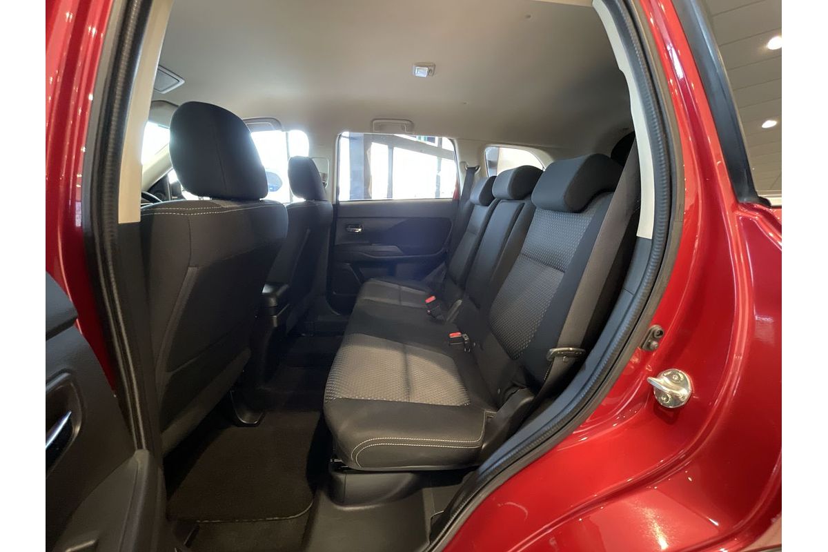 2017 Mitsubishi Outlander LS Safety Pack ZK