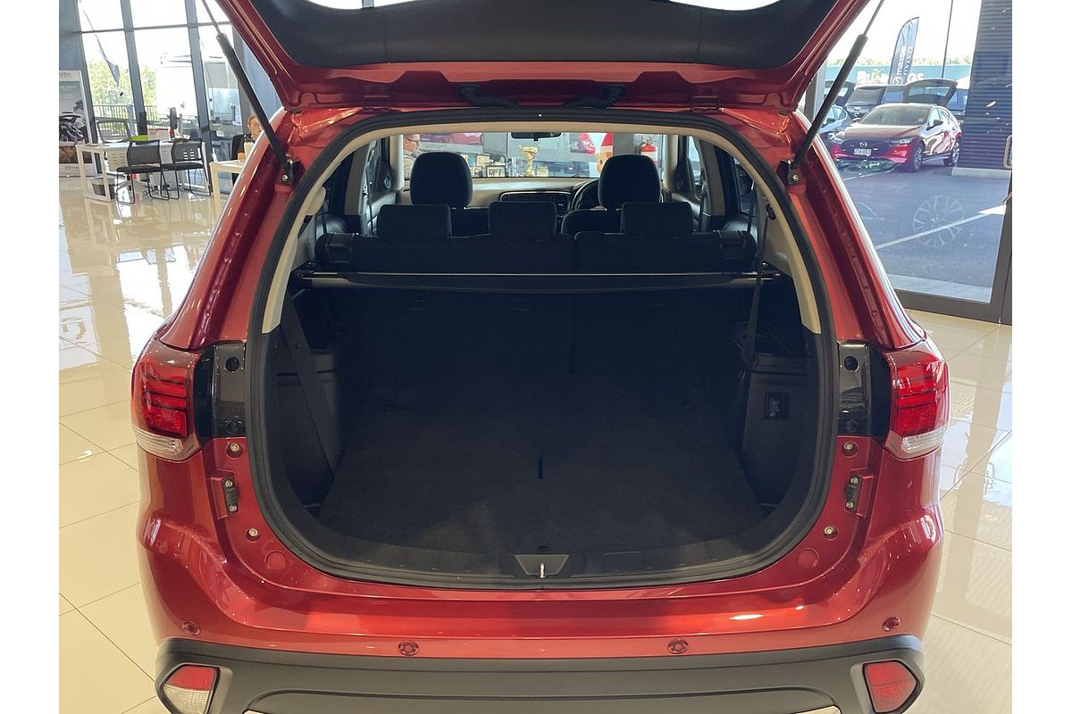 2017 Mitsubishi Outlander LS Safety Pack ZK